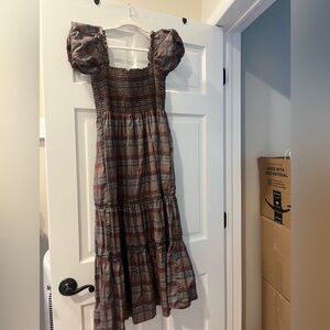 Flow-ie dress, off the shoulder, midi length. Size L